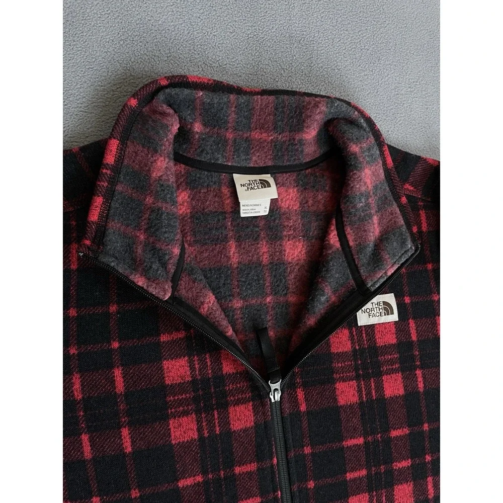 The North Face Men's XL Red Black Buffalo Plaid Fleece Quarter Zip Pullover
